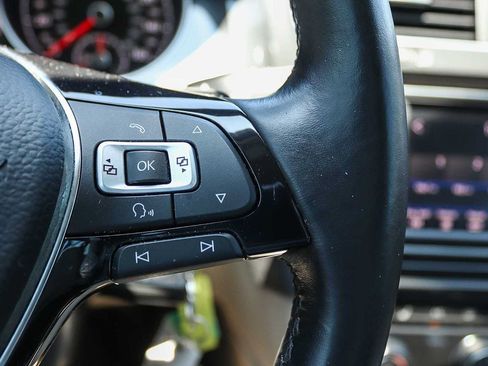 Used 2018 Volkswagen Golf S AWD/4WD image 23