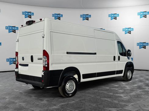 Used 2025 RAM ProMaster 2500 w/ Convenience Group image 6