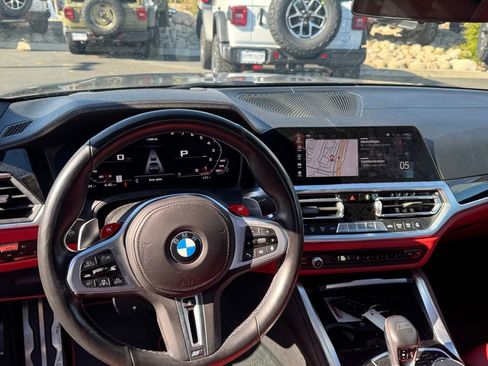 Used 2022 BMW M4 xDrive Competition w/ M Carbon Exterior Package AWD/4WD image 9