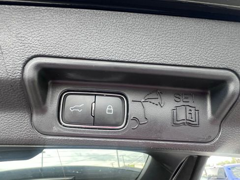 Used 2025 Ford Explorer ST-Line w/ Premium Package image 12