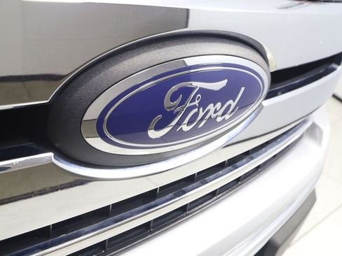 Used 2018 Ford F150 XLT AWD/4WD image 16