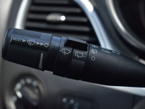 Used 2020 Dodge Journey SE FWD image 20