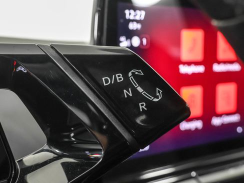 Used 2023 Volkswagen ID.4 Pro image 34