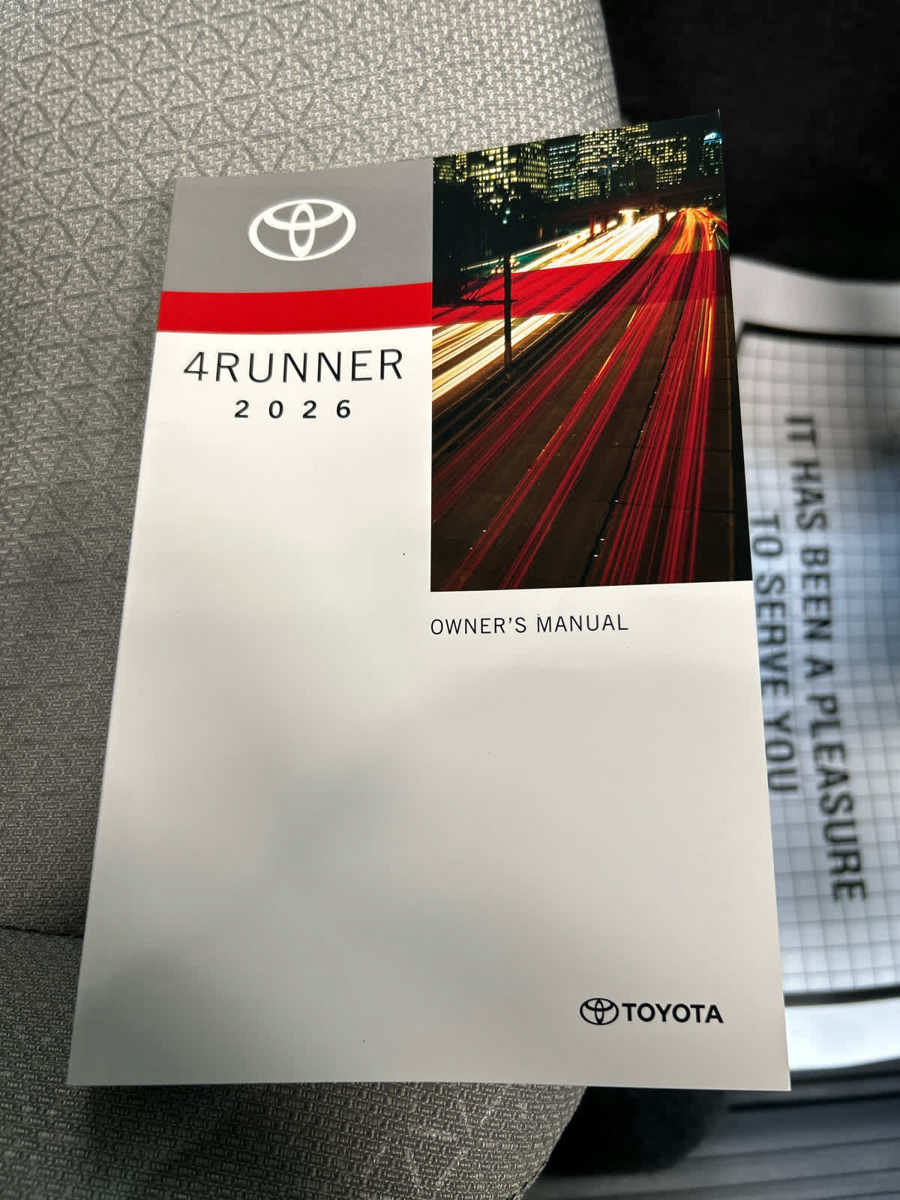 Used 2026 Toyota 4Runner SR5 AWD/4WD image 29