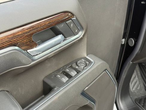 New 2026 GMC Sierra 1500 SLE image 15