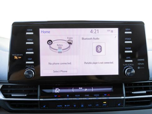 Used 2021 Toyota Sienna XLE FWD image 25