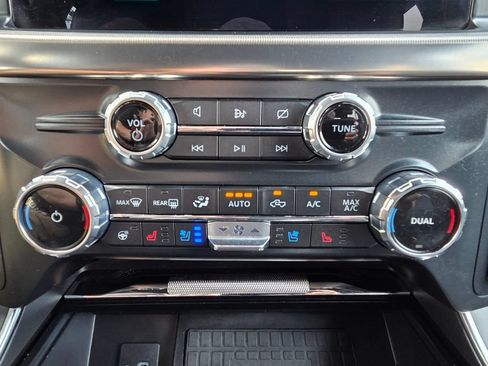 Used 2022 Ford F150 Raptor w/ Equipment Group 801A High AWD/4WD image 13