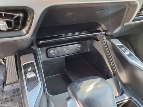 Used 2021 Kia Sorento S image 18