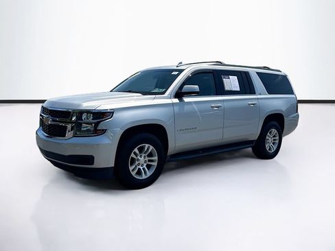 Used 2017 Chevrolet Suburban LT AWD/4WD image 3