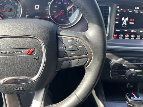 Used 2019 Dodge Charger SXT w/ Plus Group RWD image 17