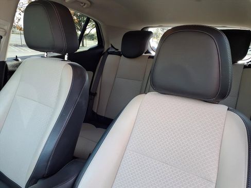 Used 2019 Buick Encore Sport Touring image 13