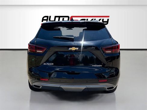 Used 2024 Chevrolet Blazer Premier image 6