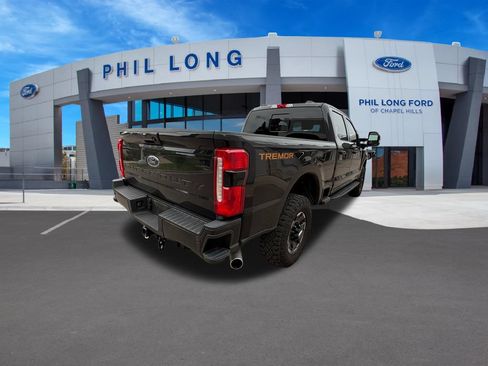Used 2023 Ford F350 Lariat w/ Tremor Off-Road Package AWD/4WD image 5