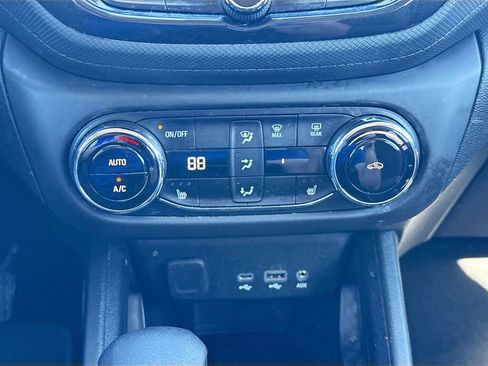 Used 2023 Chevrolet TrailBlazer LT w/ Convenience Package image 15