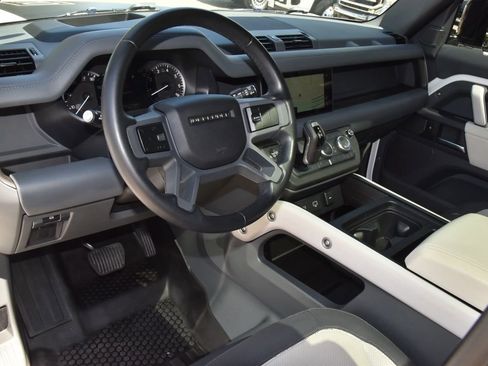 Used 2023 Land Rover Defender 110 X-Dynamic SE image 34