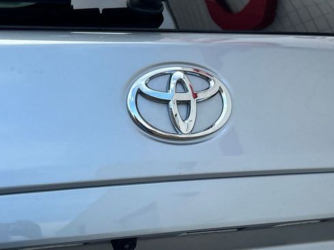 Used 2025 Toyota Corolla Cross XLE image 37