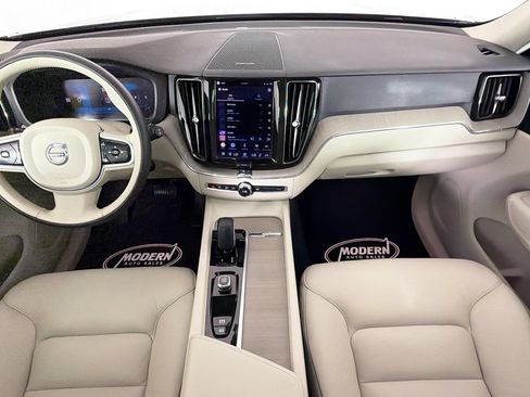 Used 2023 Volvo XC60 B5 Plus AWD/4WD image 30