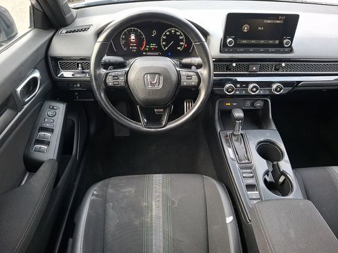 Used 2023 Honda Civic Sport image 4