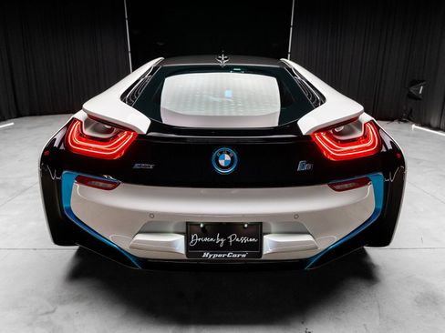 Used 2015 BMW i8 image 13