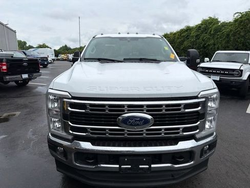 Used 2024 Ford F350 XLT w/ 360-Degree Camera Package AWD/4WD image 2