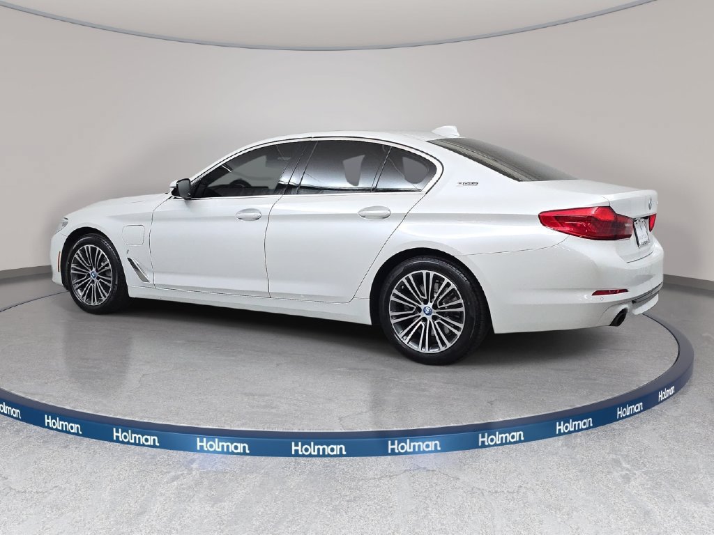 Used 2019 BMW 530e xDrive w/ Convenience Package AWD/4WD image 8