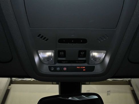 Used 2017 GMC Acadia SLT AWD/4WD image 21