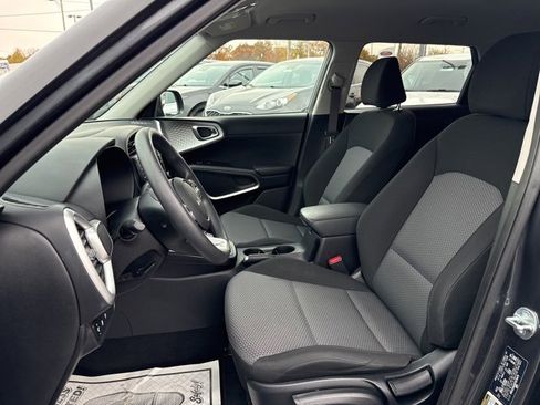 Used 2023 Kia Soul LX w/ Option Group 015 image 14