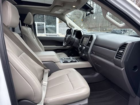 Used 2021 Ford Expedition XLT AWD/4WD image 29