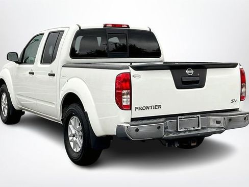 Used 2018 Nissan Frontier SV w/ Value Truck Package image 12