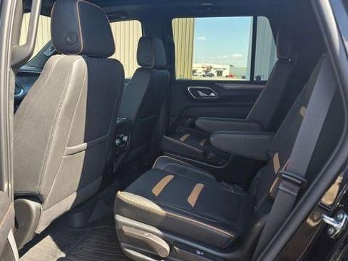 Used 2023 GMC Yukon AT4 w/ AT4 Premium Package AWD/4WD image 14