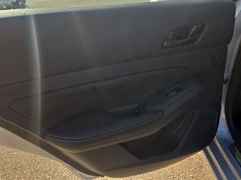 New 2025 Nissan Altima 2.5 SV image 30