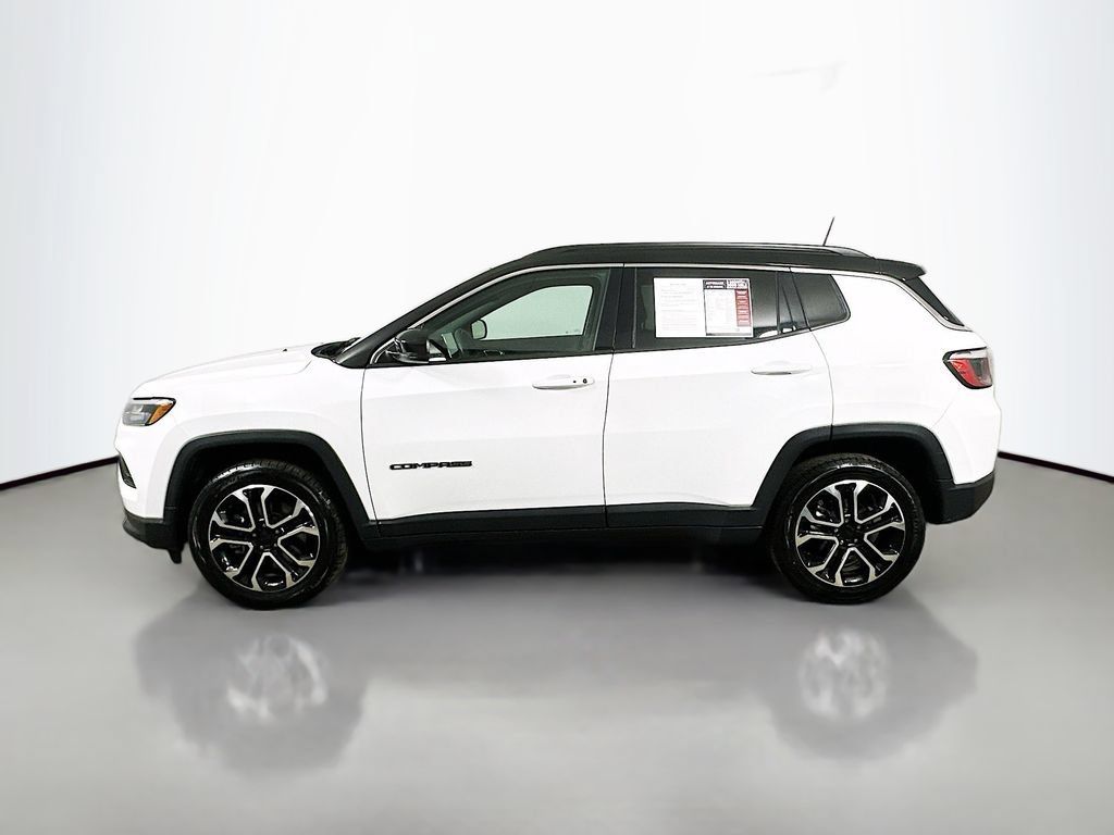 Used 2023 Jeep Compass Limited AWD/4WD image 5