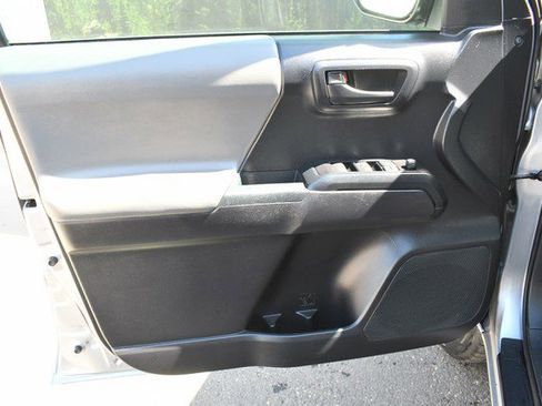 Used 2020 Toyota Tacoma SR image 11