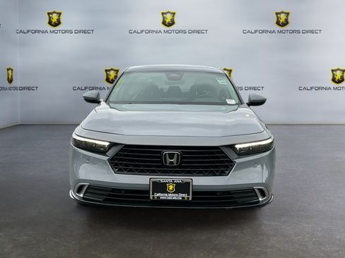 Used 2023 Honda Accord Touring image 2