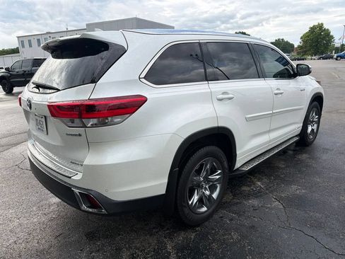 Used 2019 Toyota Highlander Limited Platinum AWD/4WD image 3