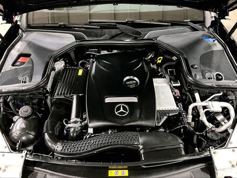 Used 2017 Mercedes-Benz E 300 4MATIC image 31