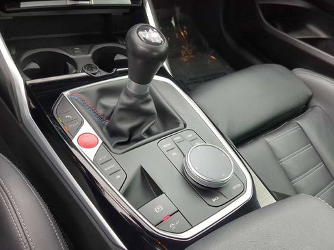 Used 2023 BMW M2 image 32