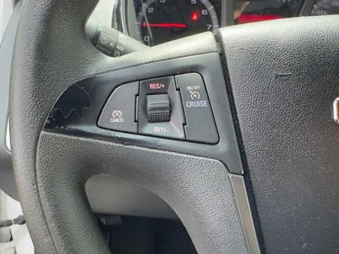 Used 2017 GMC Terrain SLE FWD image 28