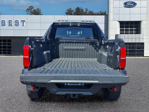 Used 2025 Toyota Tacoma 4x4 Double Cab Hybrid w/ Tow Tech Package image 6
