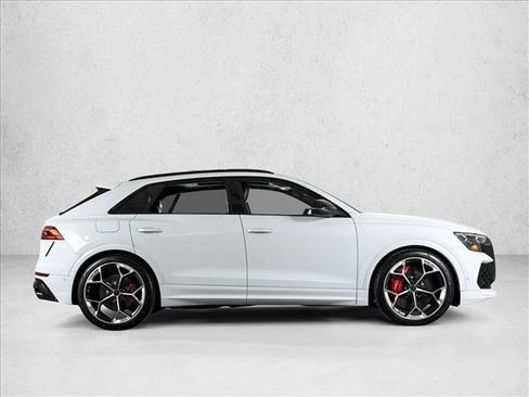 New 2026 Audi RS Q8 performance image 4