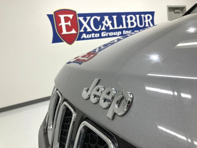Used 2018 Jeep Compass Limited w/ Navigation Group AWD/4WD image 9