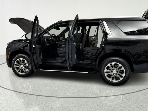Used 2025 Chevrolet Tahoe LT w/ Comfort Package AWD/4WD image 10