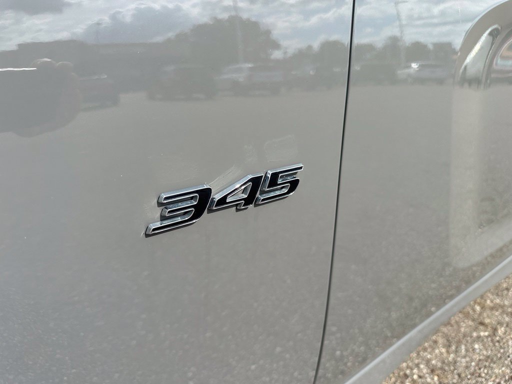 Used 2023 Dodge Charger R/T w/ Technology Group RWD image 8