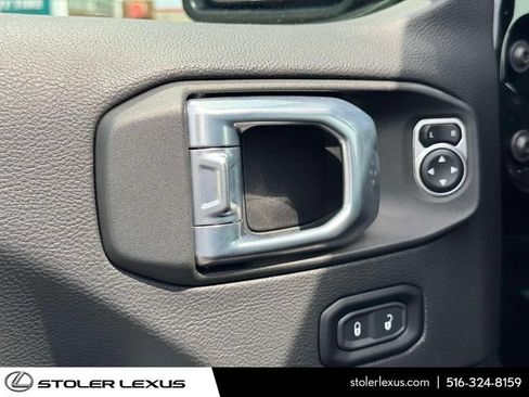 Used 2021 Jeep Gladiator Mojave AWD/4WD image 19