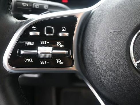 Used 2023 Mercedes-Benz GLA 250 image 2
