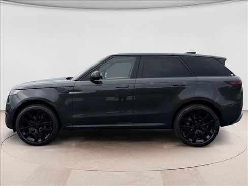 New 2026 Land Rover Range Rover Sport SE AWD/4WD image 2