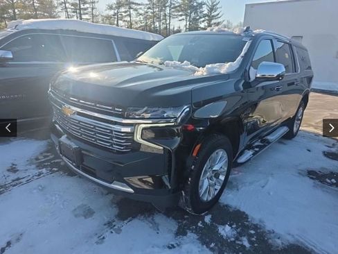 Used 2022 Chevrolet Suburban Premier image 3