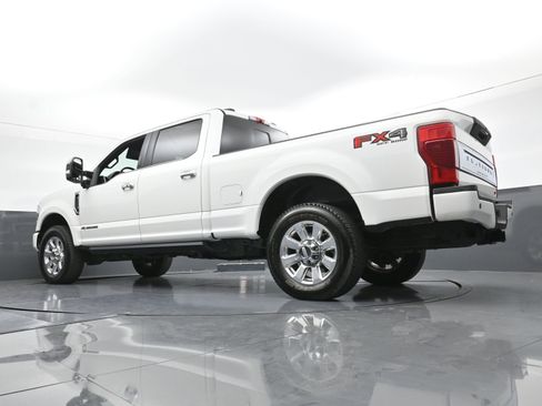 Used 2022 Ford F250 Platinum w/ FX4 Off-Road Package image 26