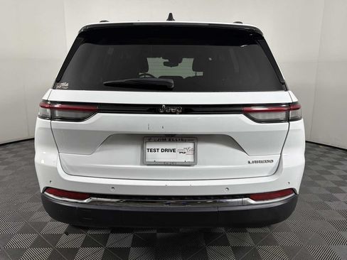 Used 2023 Jeep Grand Cherokee Laredo RWD image 5