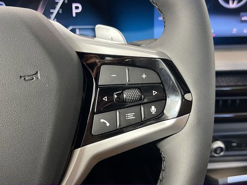 Used 2025 BMW 230i Coupe w/ M Sport Package image 23